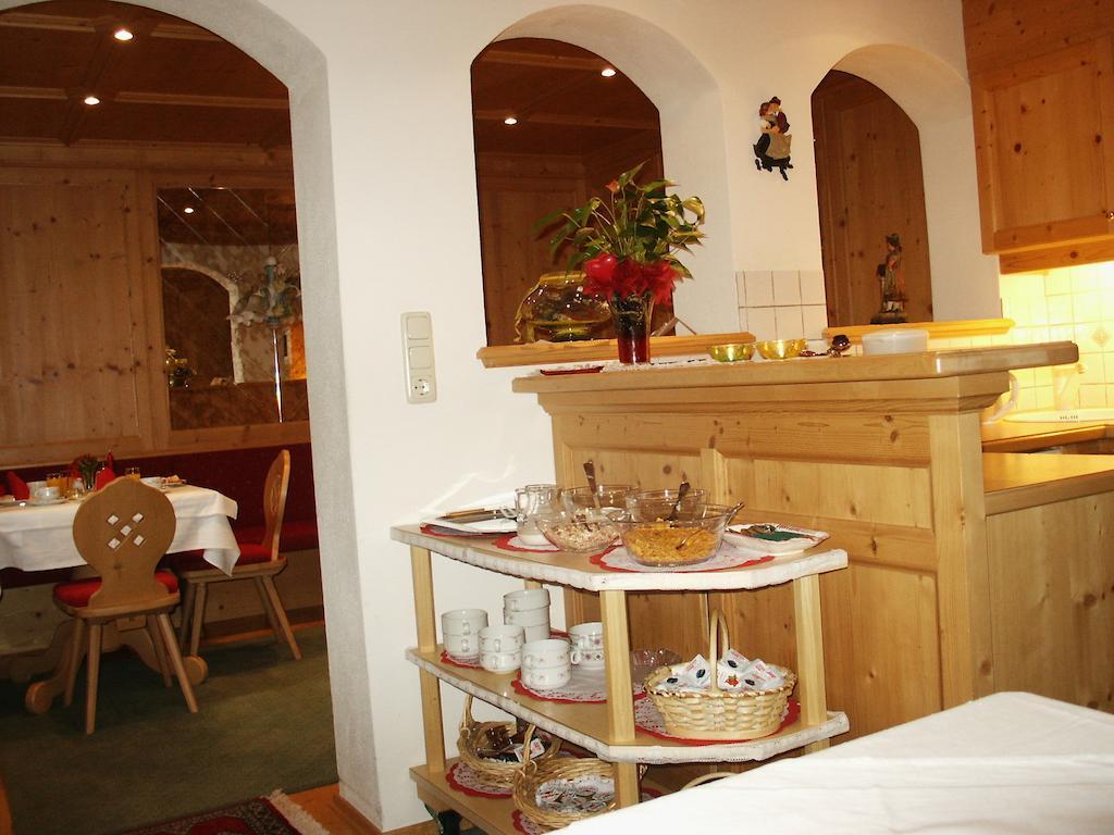 Pension Edelweiss Alpbach Buitenkant foto