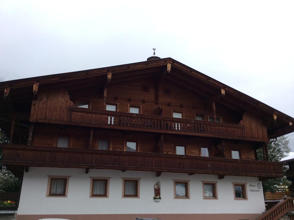 Pension Edelweiss Alpbach Buitenkant foto