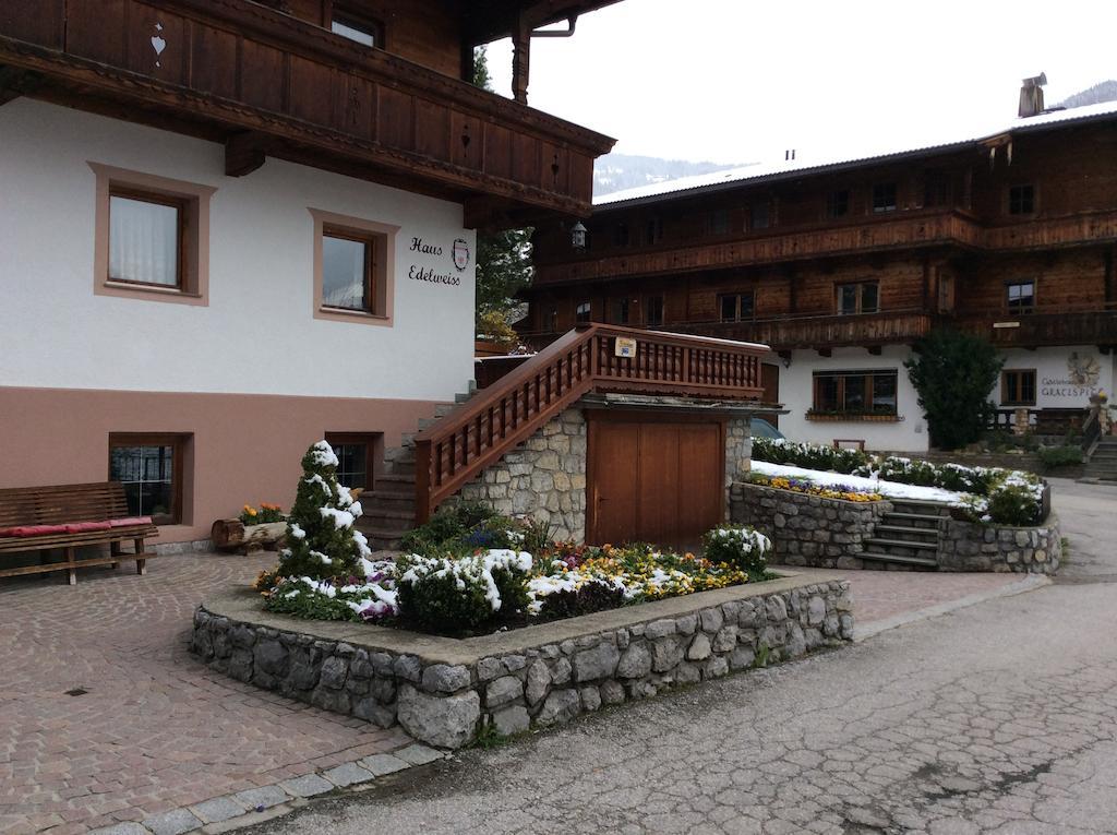 Pension Edelweiss Alpbach Buitenkant foto