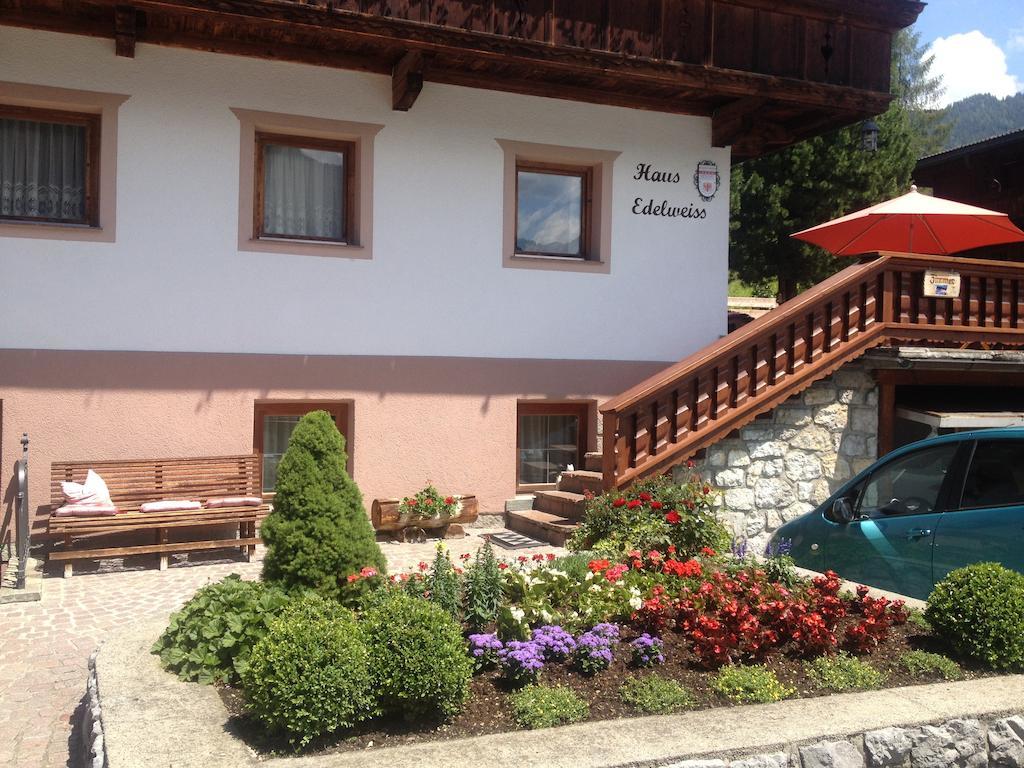 Pension Edelweiss Alpbach Buitenkant foto